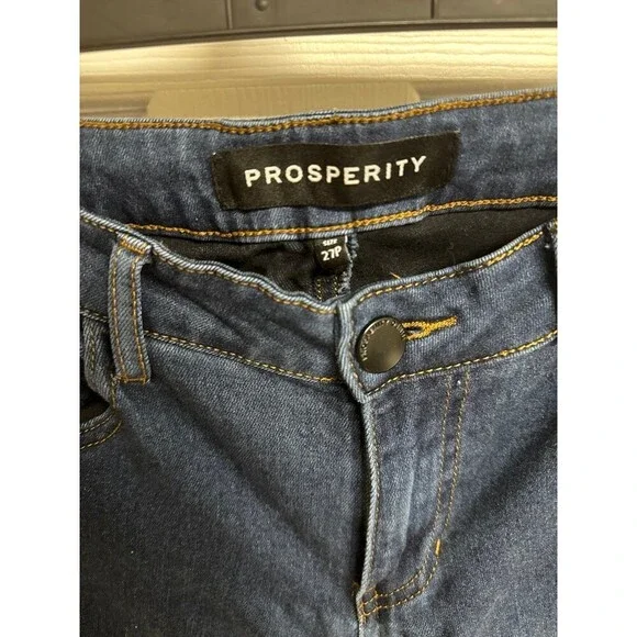 Size 27 (4-6) Prosperity Dark Wash Denim Boot Cut Jeans - Picture 2 of 3